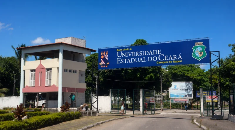 UECE (Imagem: IA)